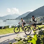 Alpenparks Glemmrise Lejlighedshotel 4*
