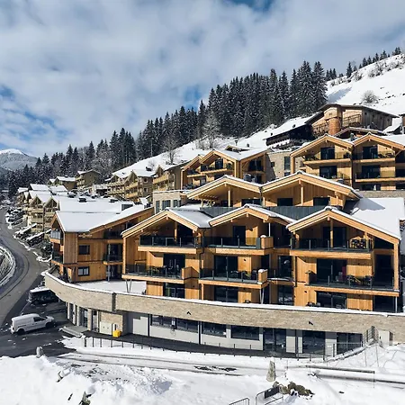 Alpenparks Premium Rehrenberg Ii Aparthotel