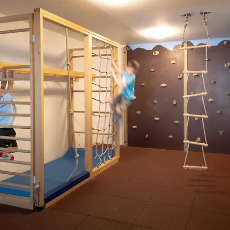 Aparthotel Alpenparks Premium Rehrenberg Ii Viehhofen