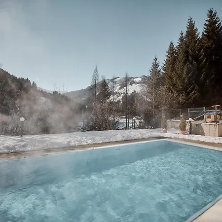 Hotel apartamentowy Alpenparks Glemmrise 4*