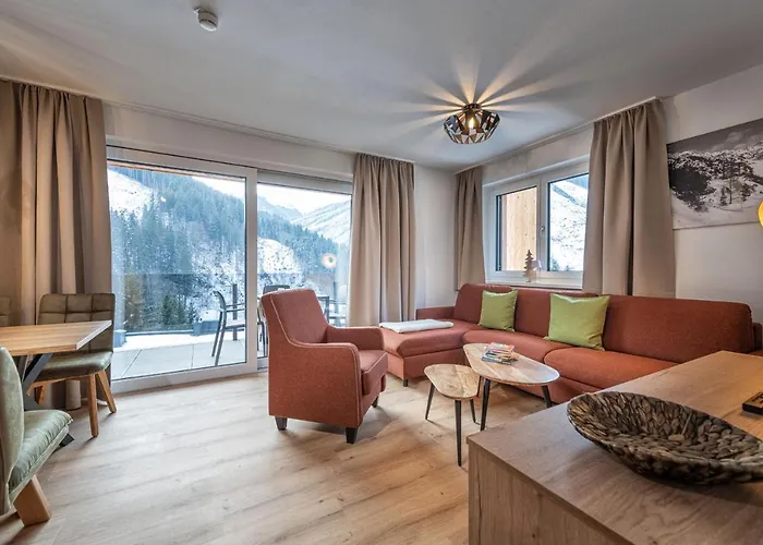 Alpenparks Glemmrise Aparthotel